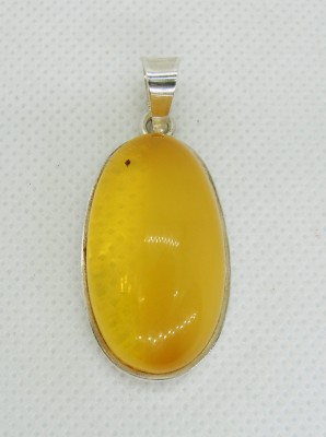 Srebrna zawieszka z bursztynem AMB0048