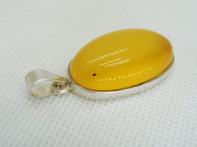 Srebrna zawieszka z bursztynem AMB0048 2